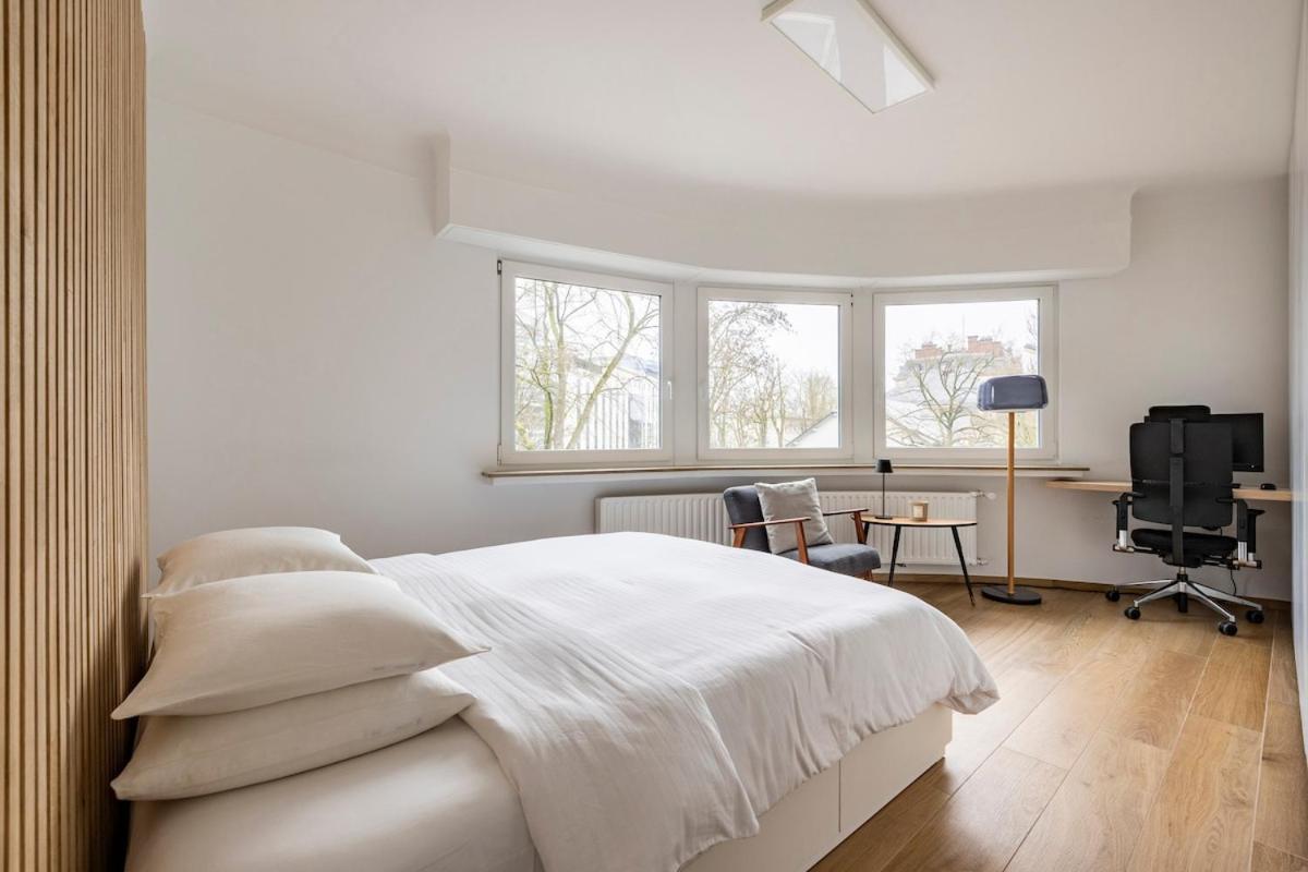 Apartment 1 Bedroom Flat 55m2 In The *